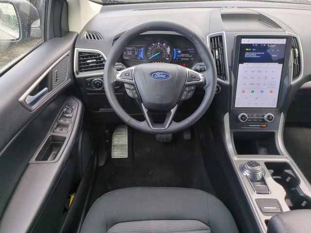 Used 2024 Ford Edge SEL AWD/4WD image 18