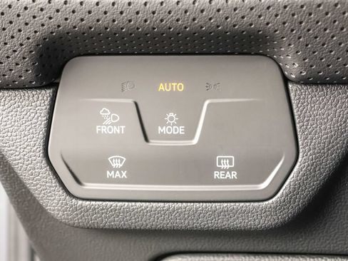 Used 2026 Volkswagen Atlas Cross Sport SE AWD/4WD image 17