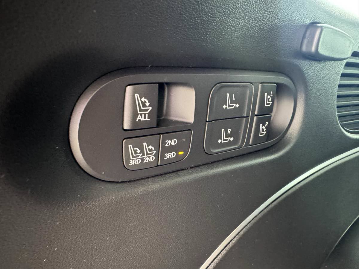 Used 2026 Hyundai Palisade Calligraphy AWD/4WD image 31