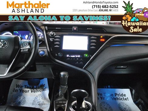 Used 2018 Toyota Camry XLE image 10