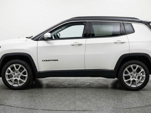 Used 2025 Jeep Compass Limited AWD/4WD image 5