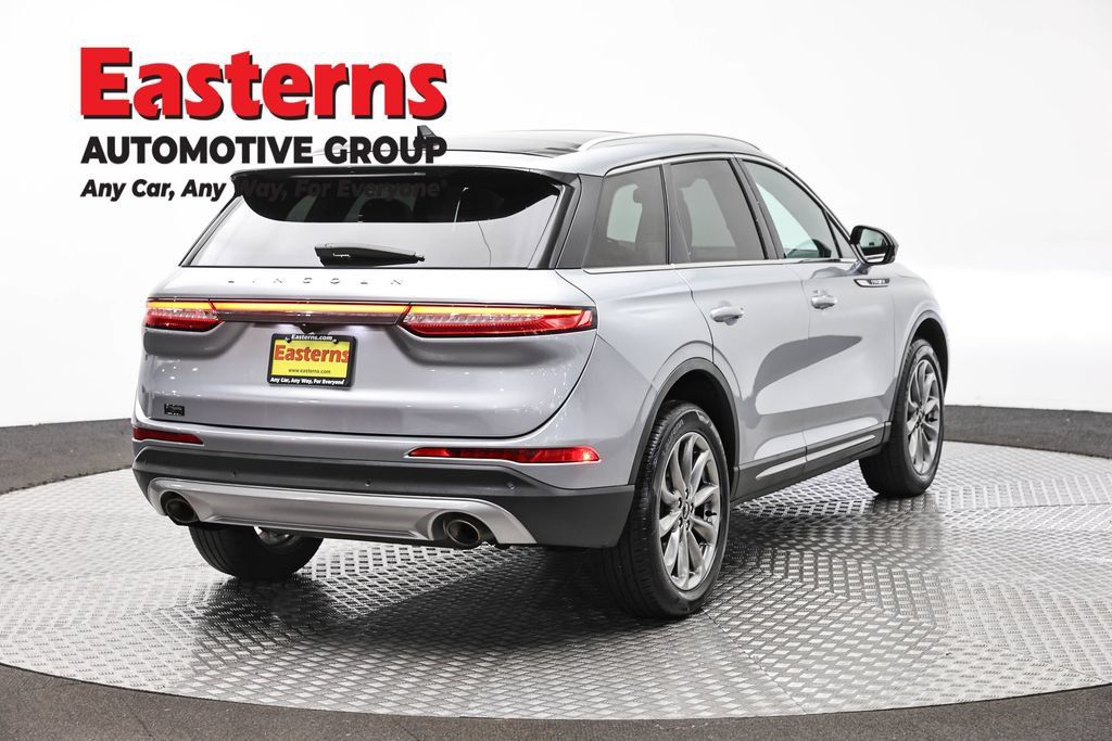 Used 2022 Lincoln Corsair AWD w/ Premium Package image 7