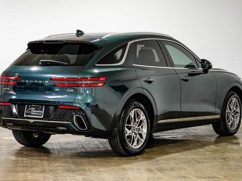 Used 2023 Genesis GV70 2.5T w/ Advanced Package image 8