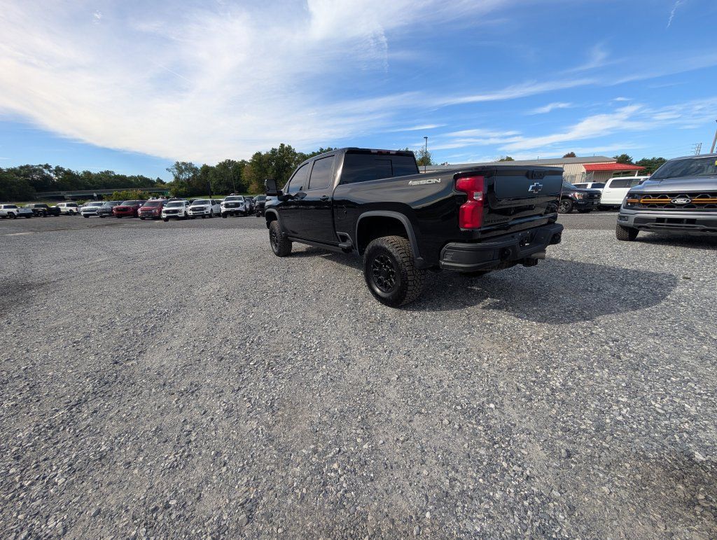Used 2024 Chevrolet Silverado 2500 ZR2 w/ ZR2 Bison Edition AWD/4WD image 4