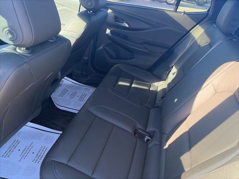 Used 2025 Buick Envista Sport Touring w/ Convenience I Package image 11