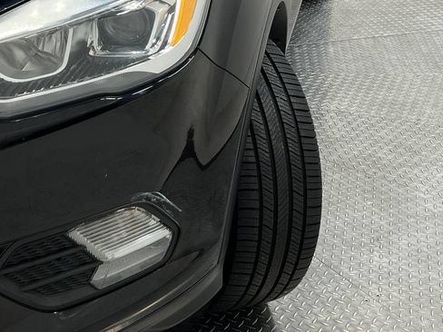 Used 2017 Ford Escape SE w/ Equipment Group 201A AWD/4WD image 36