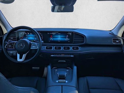 Used 2023 Mercedes-Benz GLS 450 4MATIC image 15