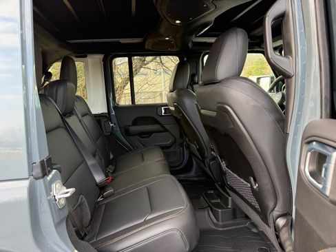 New 2026 Jeep Wrangler Unlimited Sahara AWD/4WD image 6