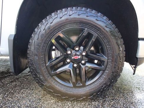 Used 2019 Chevrolet Silverado 1500 RST w/ All-Star Edition AWD/4WD image 12