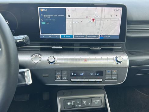Used 2024 Hyundai Kona Limited FWD image 8