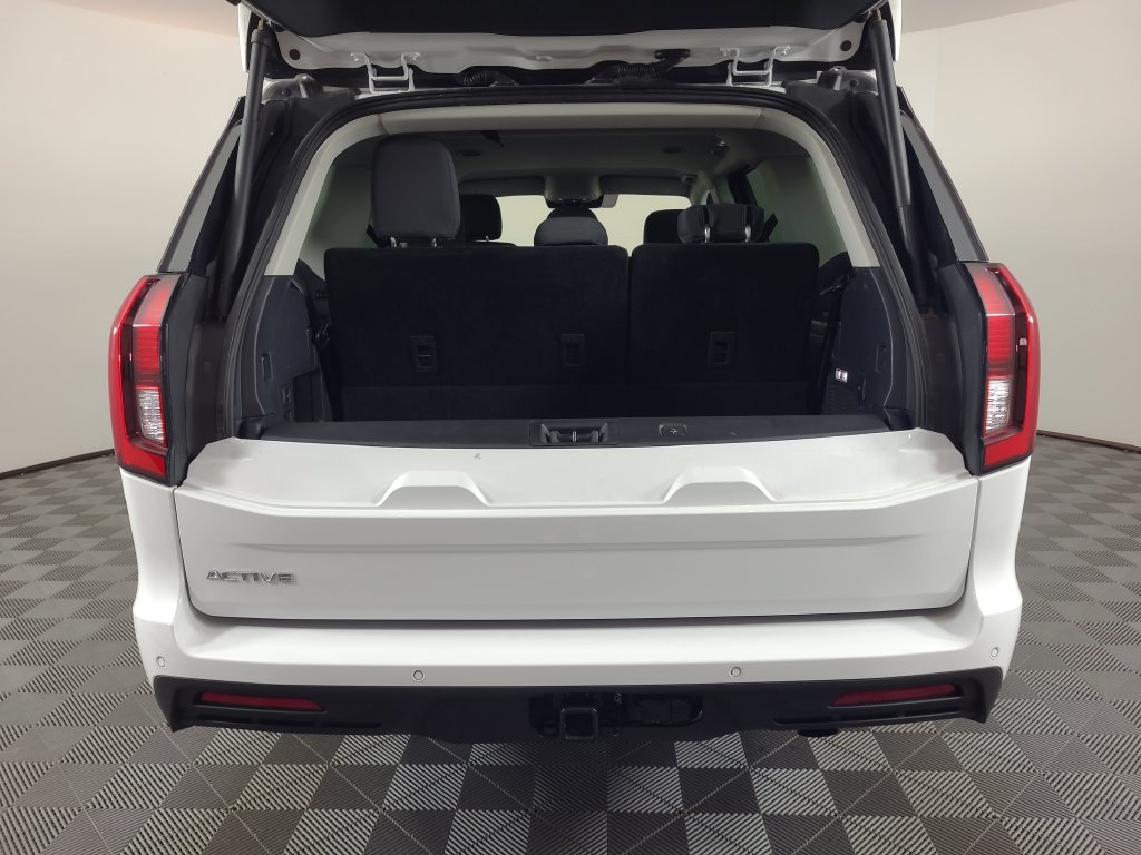 Used 2025 Ford Expedition Active AWD/4WD image 25