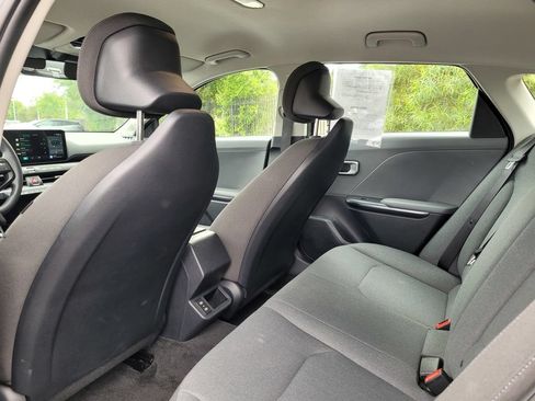 Used 2025 Kia K4 FWD image 15