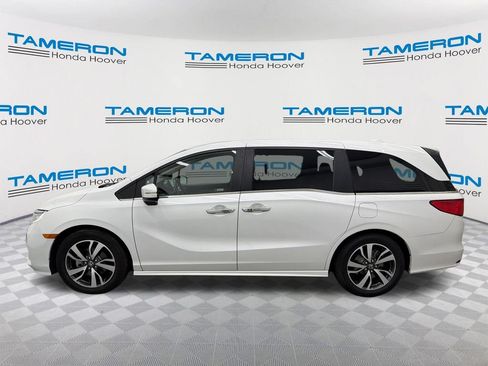Used 2022 Honda Odyssey Touring image 2