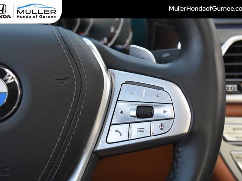 Used 2020 BMW 750i xDrive w/ Executive Package image 26