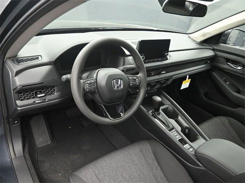 New 2025 Honda Accord SE image 18