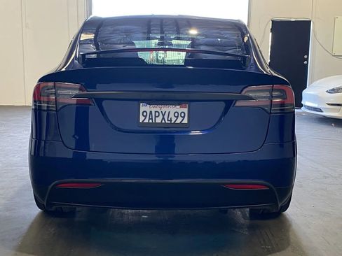 Used 2017 Tesla Model X 75D image 3