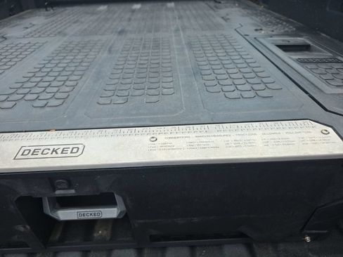 Used 2025 Nissan Frontier SV RWD image 11