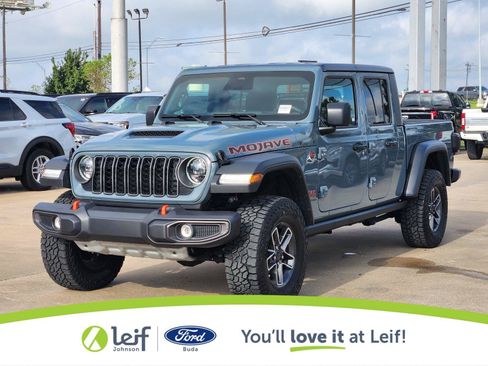 Used 2026 Jeep Gladiator Mojave AWD/4WD image 2
