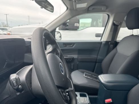 Used 2024 Ford Maverick XL FWD image 32