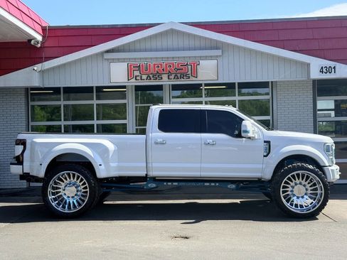 Used 2022 Ford F450 Platinum w/ FX4 Off-Road Package AWD/4WD image 5