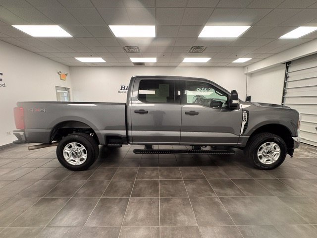 Used 2025 Ford F250 XLT AWD/4WD image 9