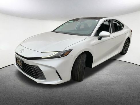 New 2026 Toyota Camry XLE AWD/4WD image 5