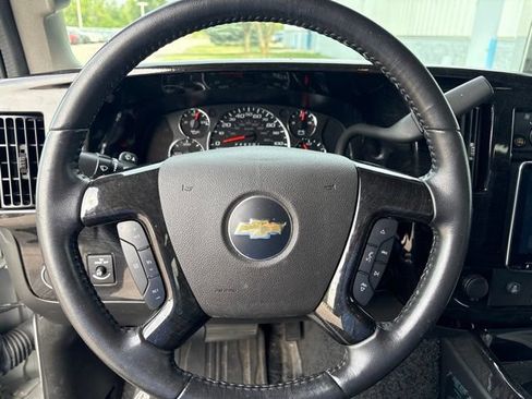 Used 2023 Chevrolet Express 2500 RWD image 30
