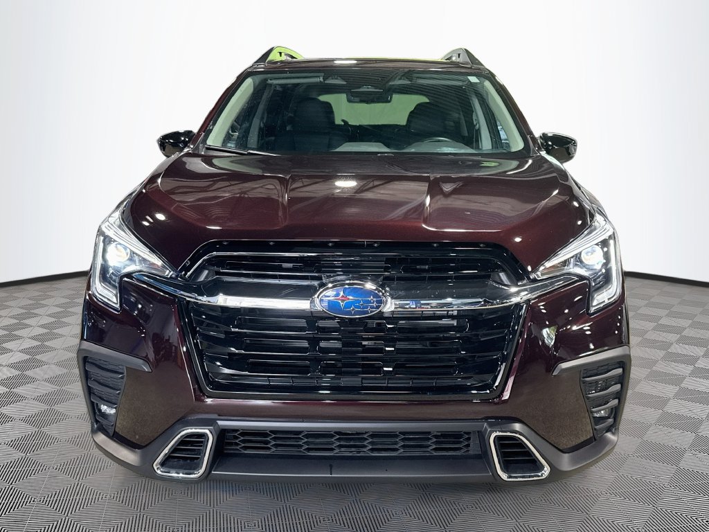 Used 2025 Subaru Ascent Touring AWD/4WD image 2