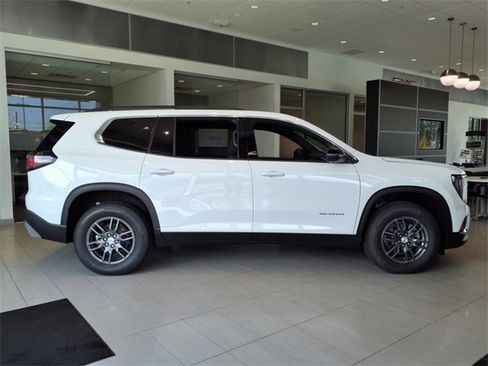 New 2026 GMC Acadia Elevation image 3