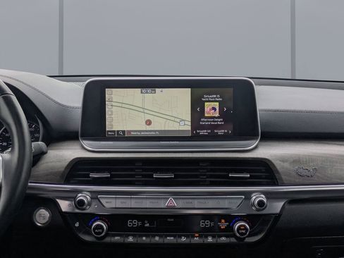 Used 2022 Kia Telluride SX w/ SX Prestige Package image 19