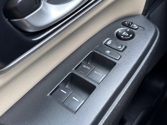 Used 2020 Honda CR-V Touring image 28