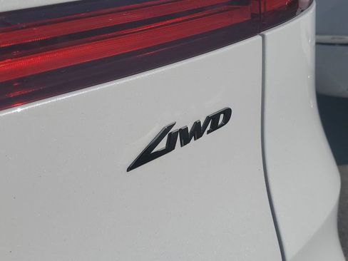 Used 2024 Genesis GV70 2.5T w/ Advanced Package AWD/4WD image 10