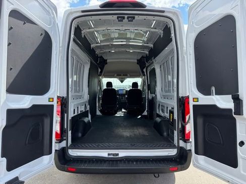 Used 2022 Ford E-Transit 148 High Roof w/ Load Area Protection Package image 26