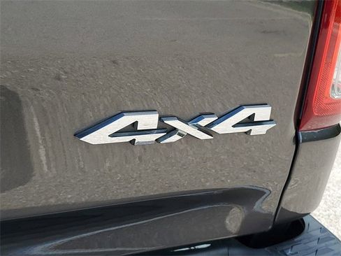 Used 2021 RAM 1500 Big Horn image 28