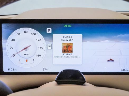 Certified 2025 Genesis G80 2.5T image 21