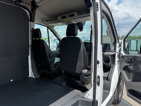 New 2025 Ford Transit 250 148 Medium Roof w/ Load Area Protection Package image 12