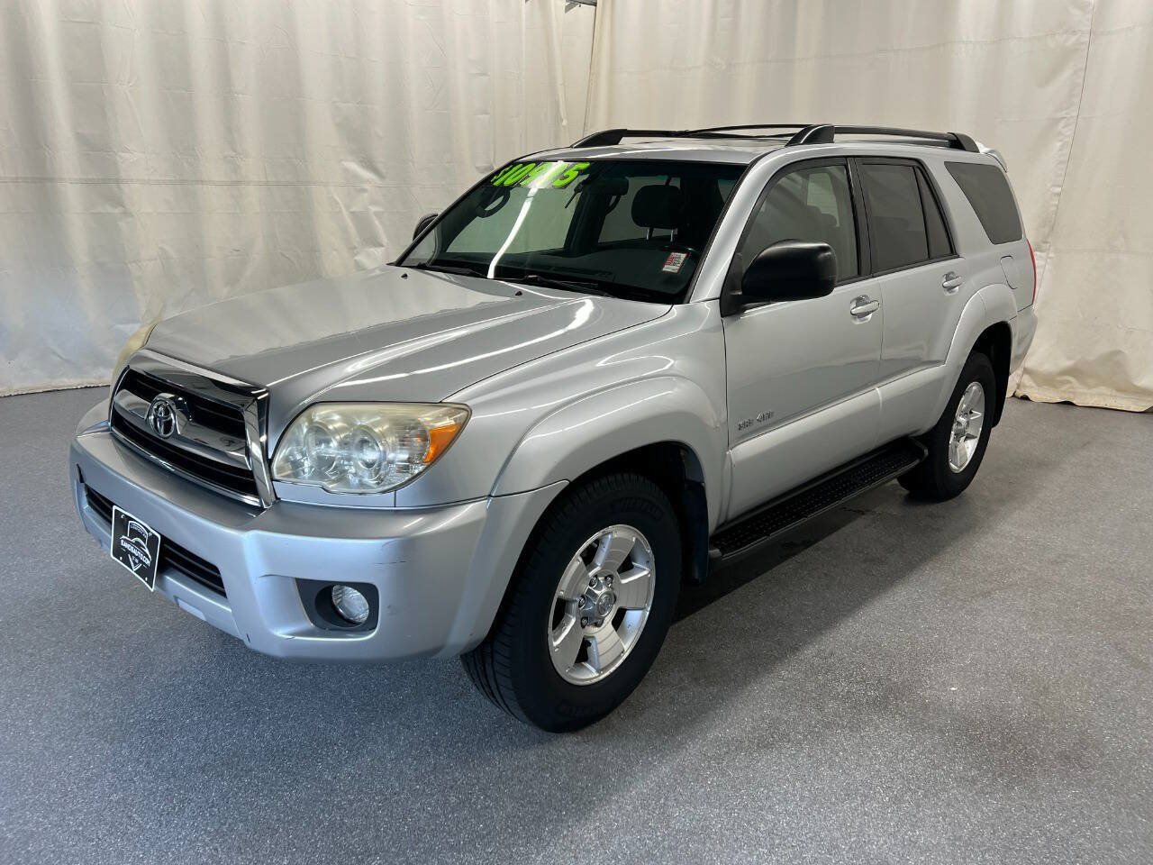 Used 2008 Toyota 4Runner SR5 w/ SR5 Extra Value Pkg 1 AWD/4WD image 1