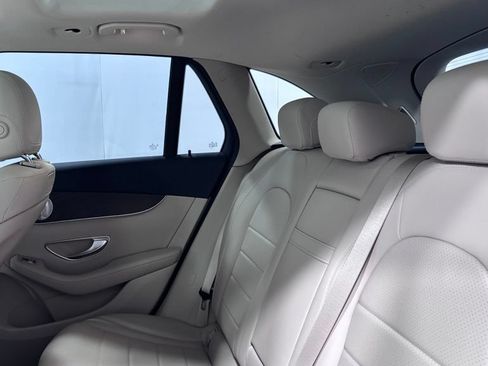Used 2019 Mercedes-Benz GLC 300 4MATIC image 22