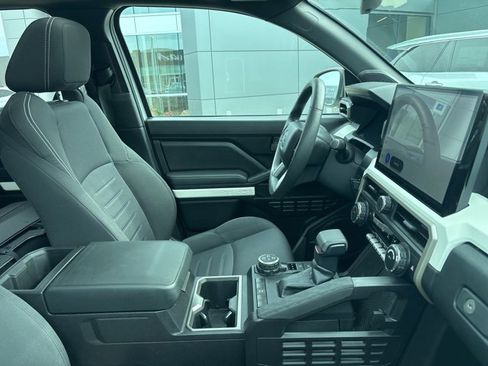 Used 2024 Toyota Tacoma TRD Off-Road w/ TRD Off Road Upgrade Package image 12