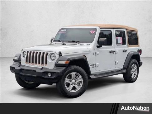 Used 2019 Jeep Wrangler Unlimited Sport S image 1