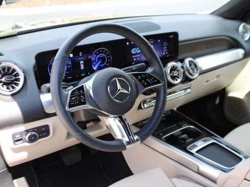 Certified 2024 Mercedes-Benz EQB 250+ image 4