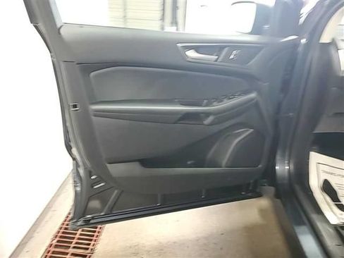 Used 2024 Ford Edge SE AWD/4WD image 8