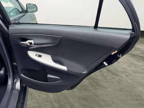 Used 2012 Toyota Corolla S FWD image 24