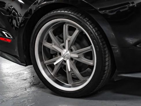 Used 2017 Ford Mustang GT Premium image 44