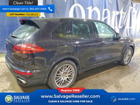 Used 2018 Porsche Cayenne image 4