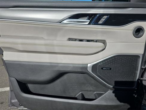 New 2025 Jeep Wagoneer Series II image 29