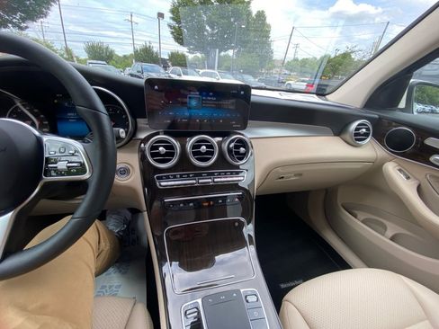 Used 2020 Mercedes-Benz GLC 300 image 20