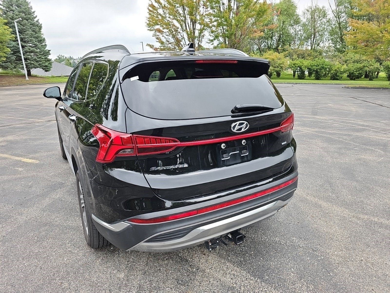 Used 2022 Hyundai Santa Fe SEL w/ Convenience + Premium Package AWD/4WD image 3