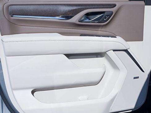 Used 2024 GMC Yukon Denali image 25