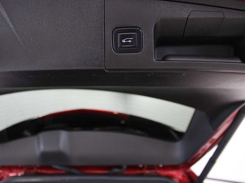 Certified 2022 Cadillac XT5 Premium Luxury image 10